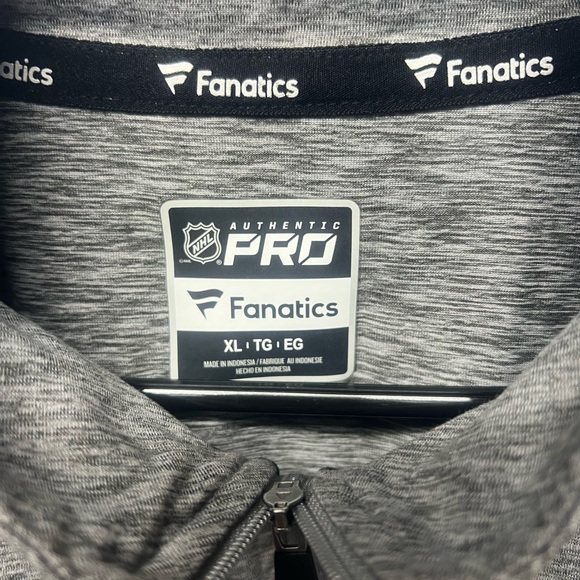 Fanatics Detroit Red Wings Hockey 1/2 zip. ‎ Like new.   Size XL. - Picture 2 of 2